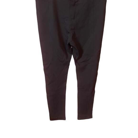 Woman’s black stretch pants - Picture 2 of 3